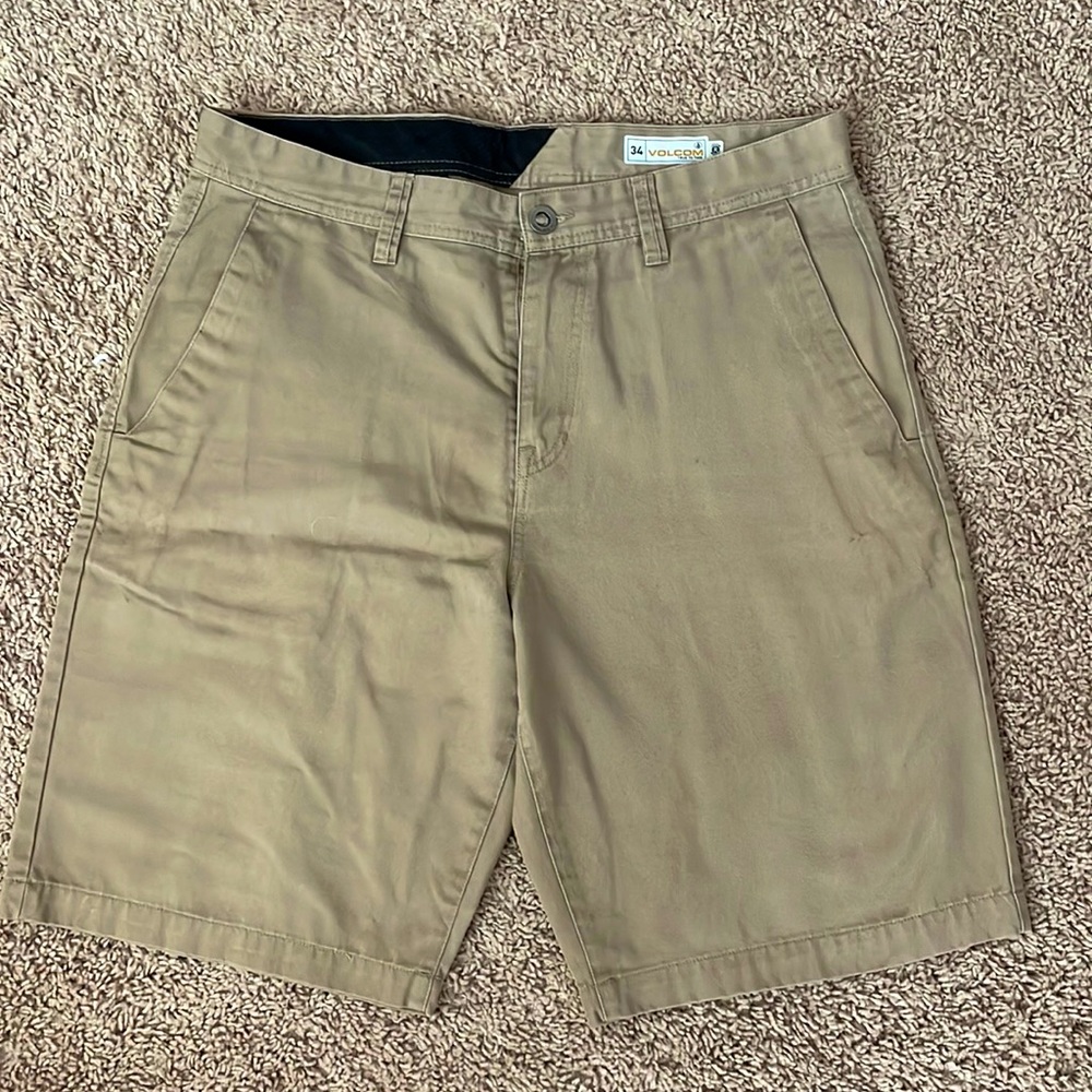 Volvom short. Size 34